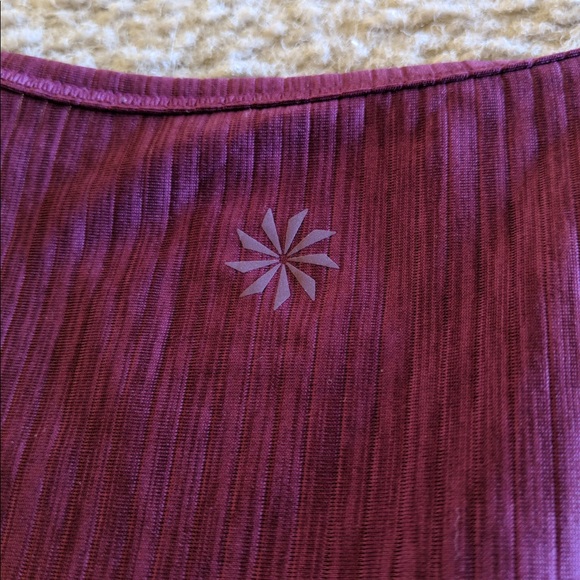 Athleta workout top - Picture 3 of 5